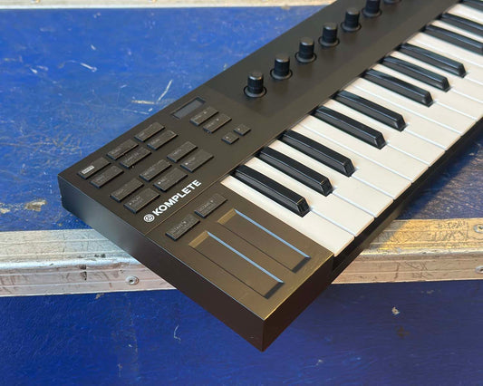 Native Instruments Komplete Kontrol M32