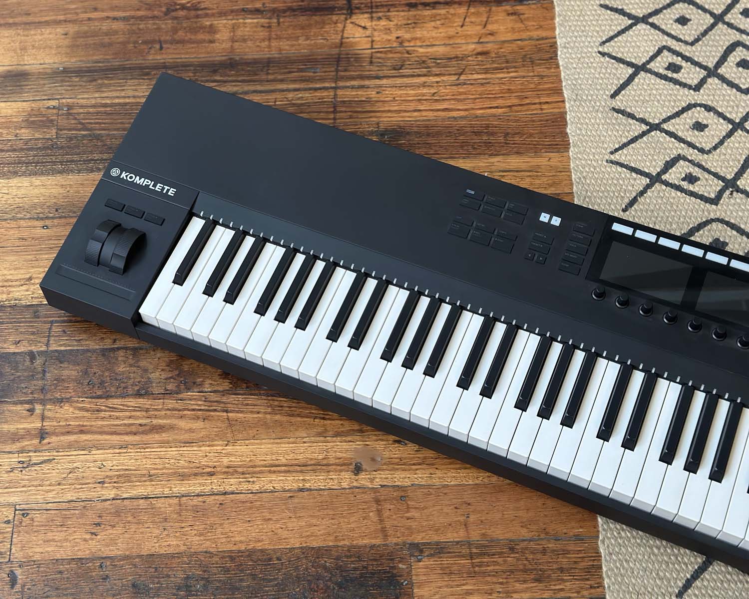 KOMPLETE KONTROL S88 mk2 本体のみ Native instruments Komplete kontrol S88 MK2 Controller-keyboard