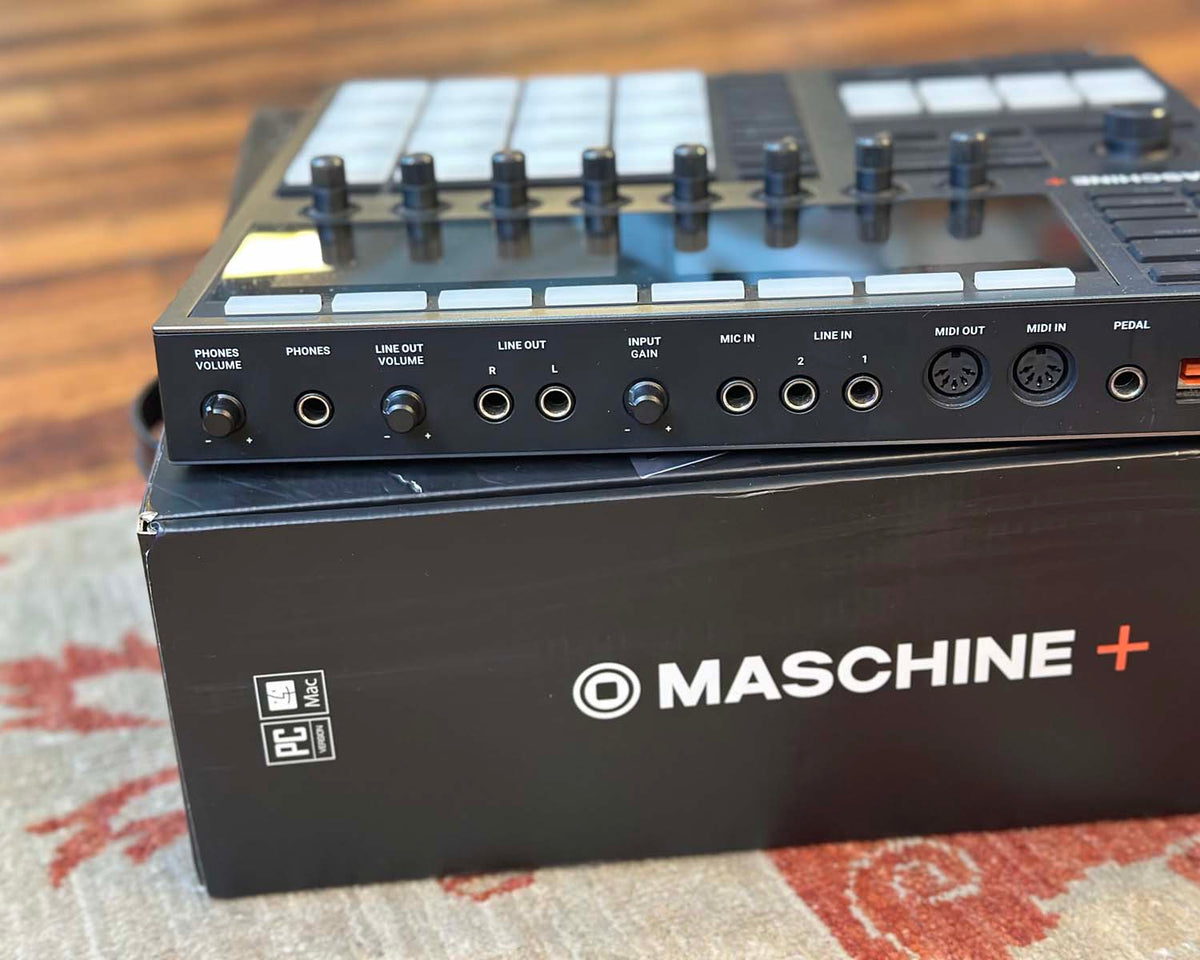 Native Instruments Maschine+ w/ Decksaver, Briefcase & Expansion Packs