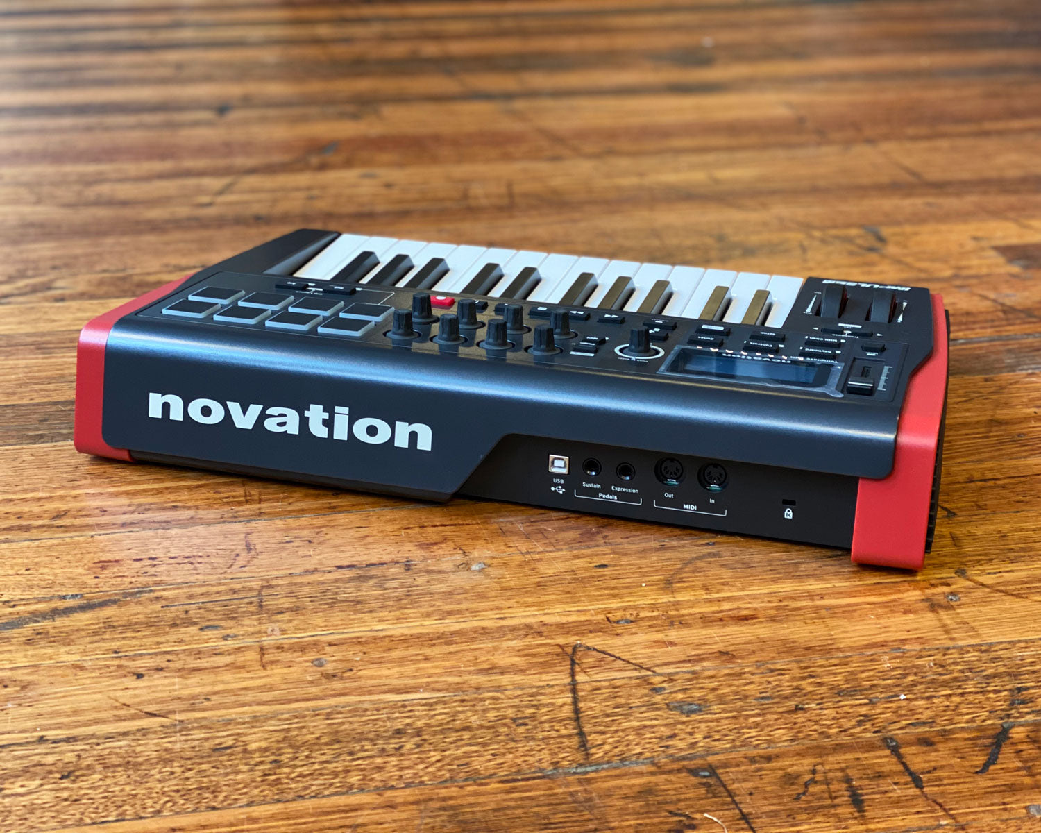 Novation Impulse 25 Midi Controller