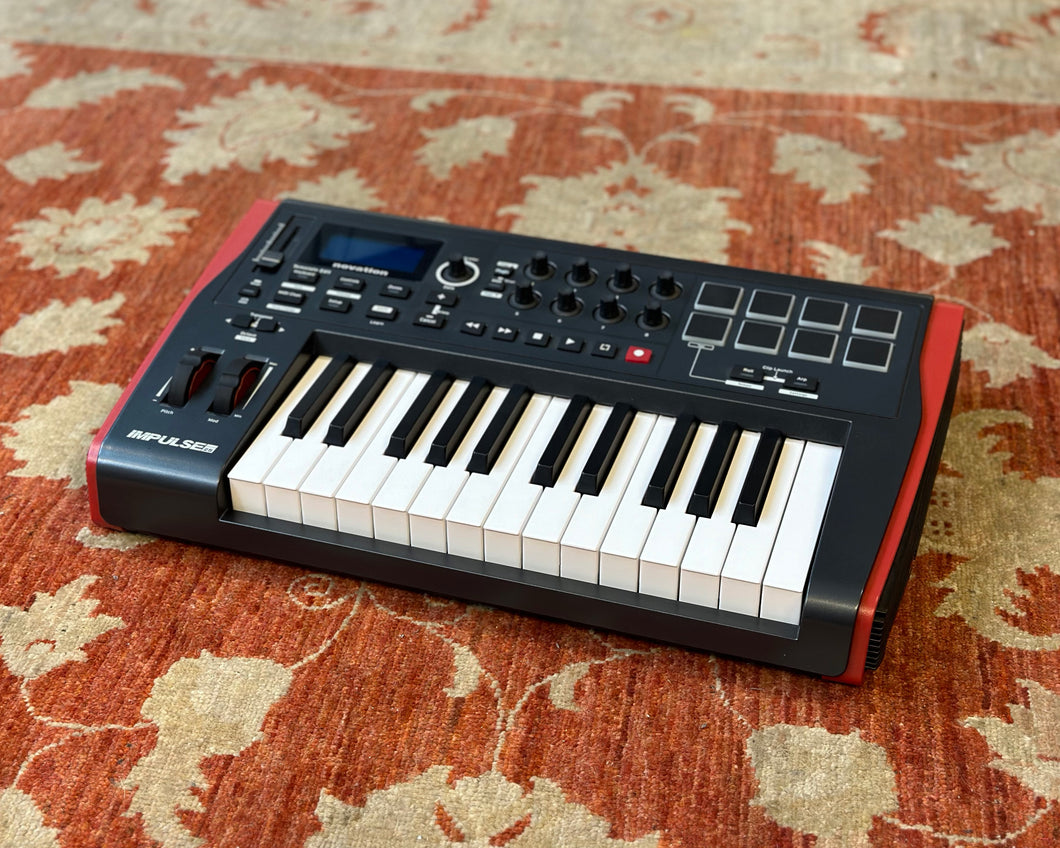 Novation Impulse 25 USB MIDI Controller