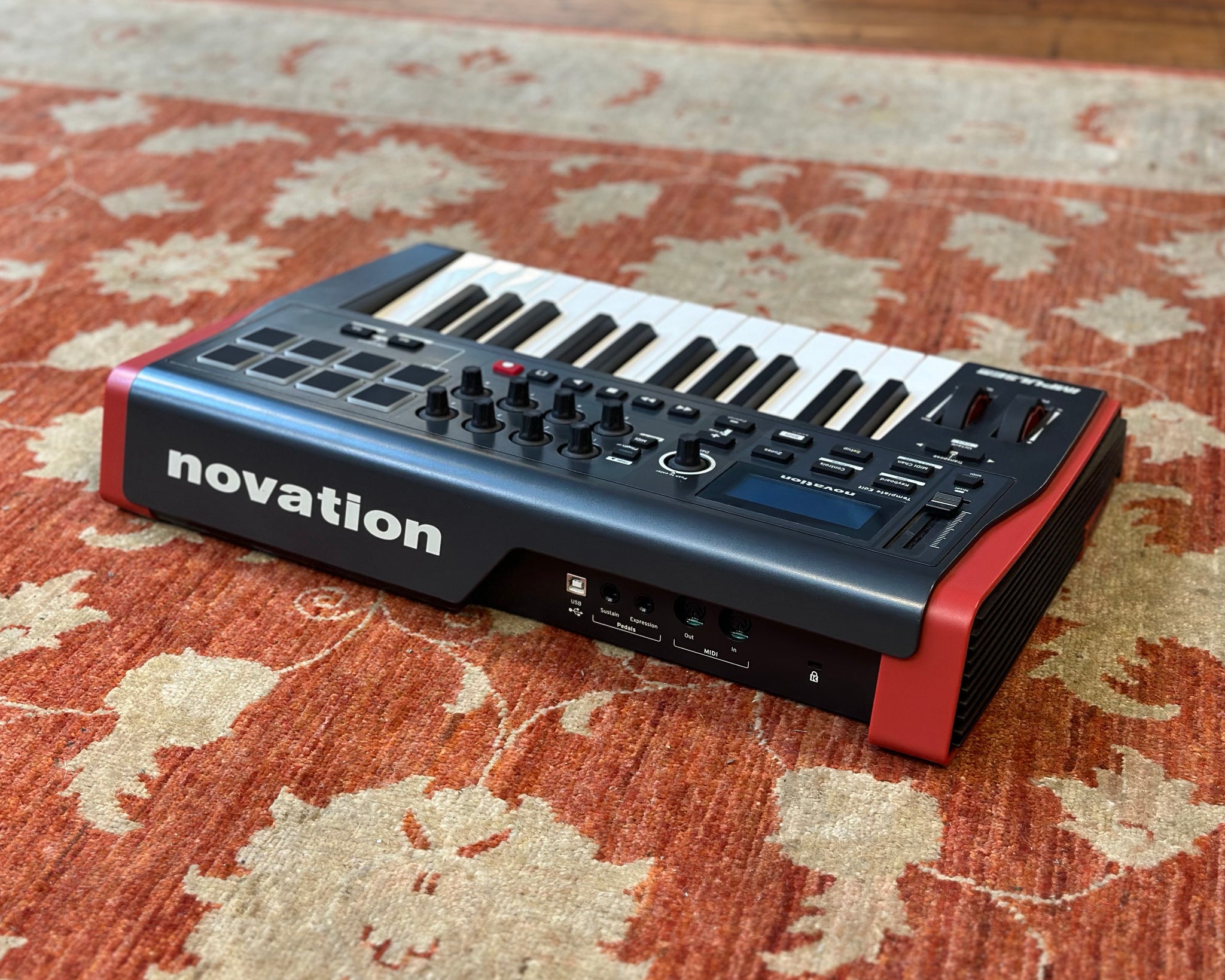 Novation Impulse 25 MIDIキーボード Novation Impulse 25 – United States
