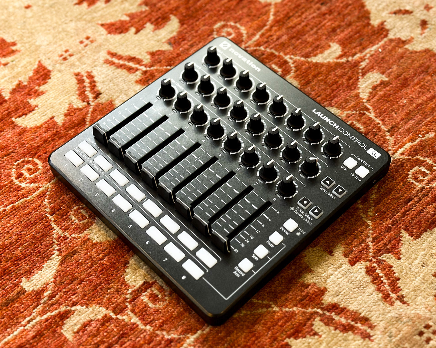 DJ機材 Novation Launch Control XL MK2 Novation Launch Control XL MK2 BK DAW Controller - Muziker