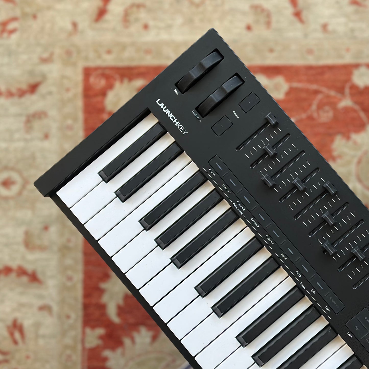 Novation Launchkey 49 MK4