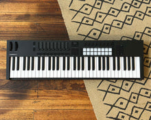 Load image into Gallery viewer, Novation Launchkey 61 Mk4 61-Key MIDI Keyboard Controller
