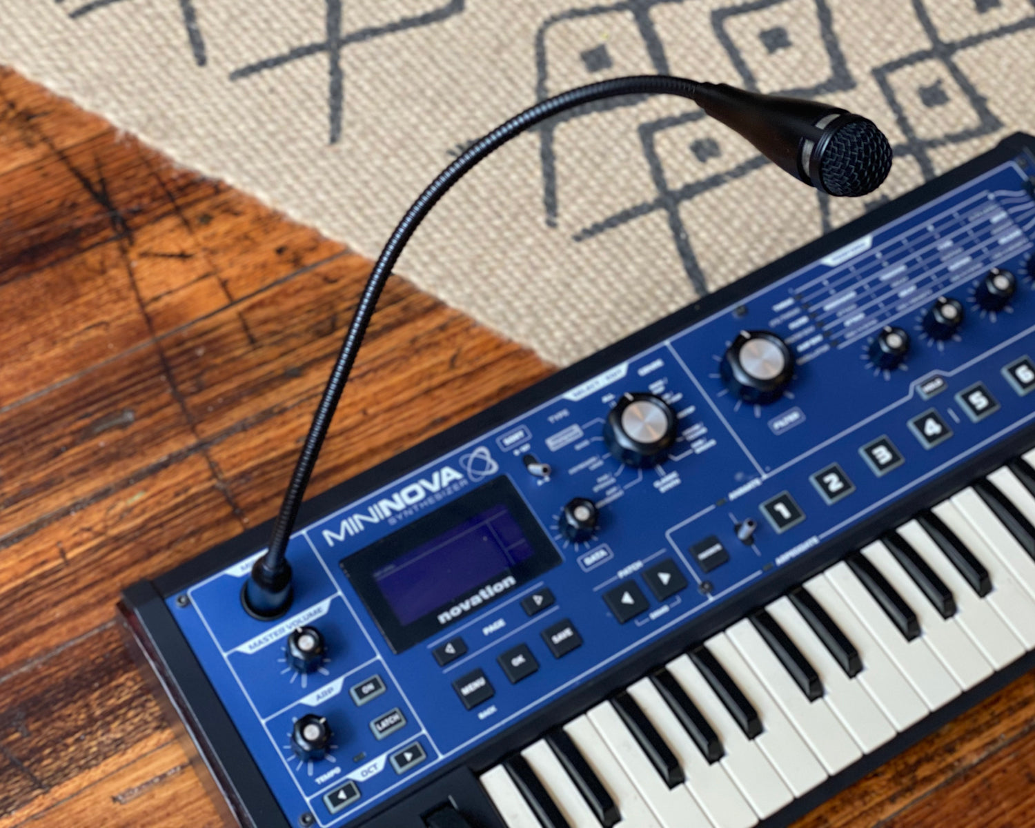 Novation MiniNova　<管理番号103> Novation MiniNova <管理番号103>