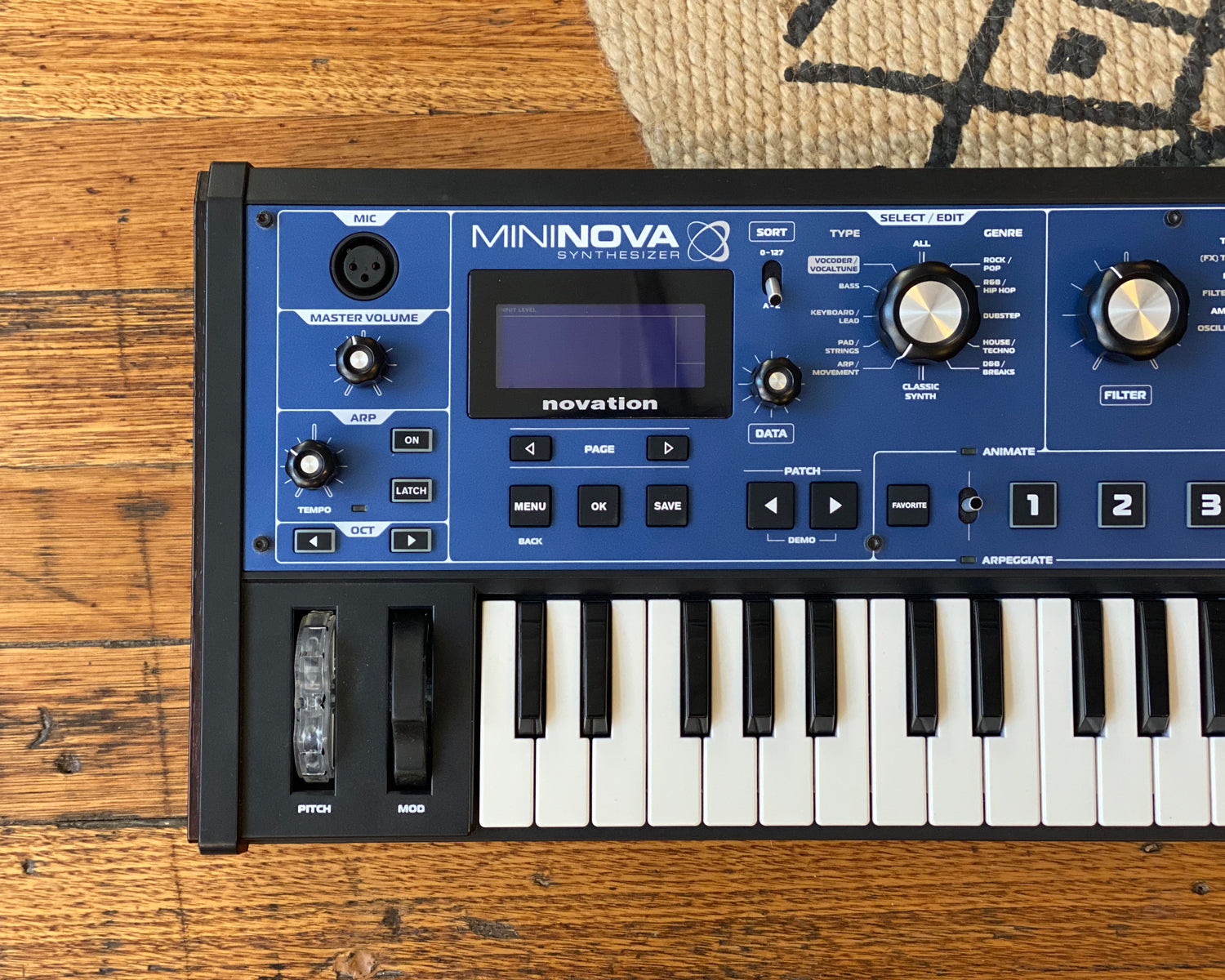 Novation MiniNova <管理番号103> Novation MiniNova