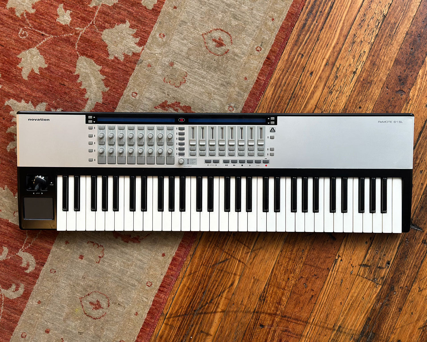 Novation ReMOTE 61 SL Intelligent MIDI Controller – Found Sound