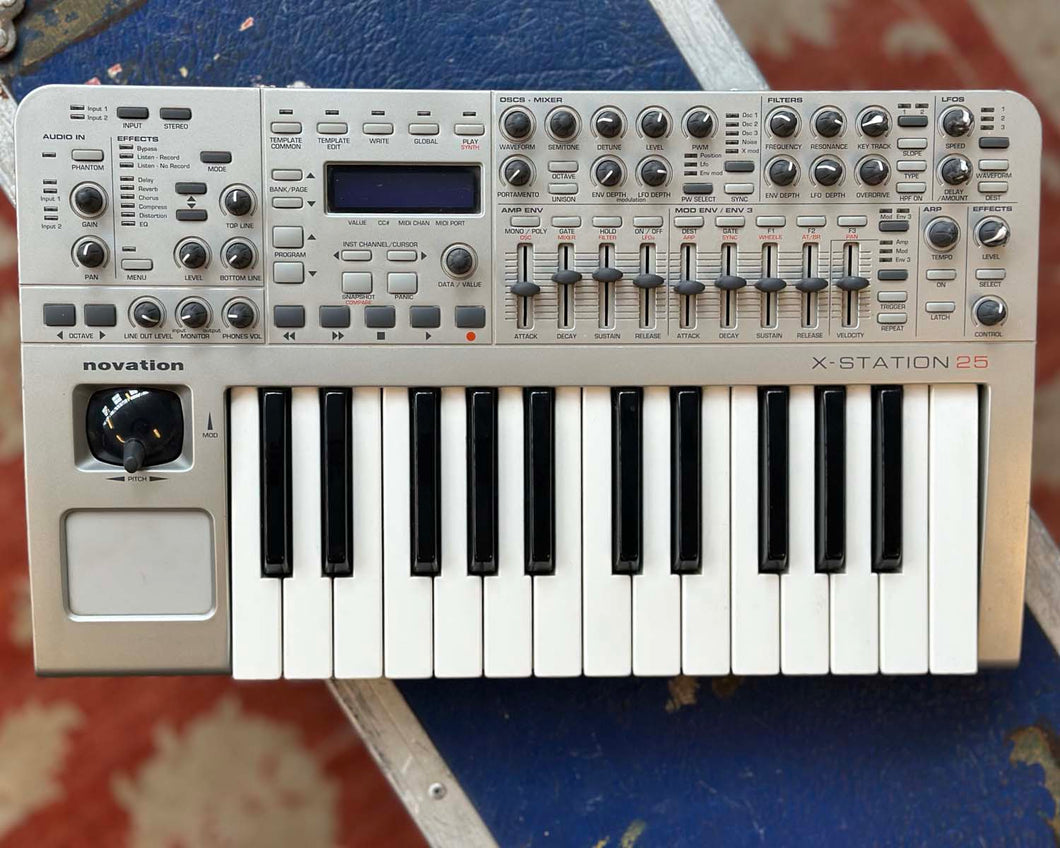 Novation X-Station 25 Virtual Analogue Synthesizer, Audio Interface and MIDI Controller