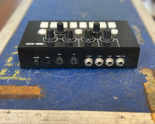 Load image into Gallery viewer, OTO Machines Biscuit 8-Bit Effects &amp; Analogue Filter
