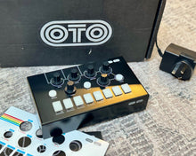 Load image into Gallery viewer, OTO Machines Biscuit 8-Bit Effects &amp; Analogue Filter
