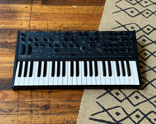 Oberheim TEO-5 5-Voice VCO/VCF-based Polysynth