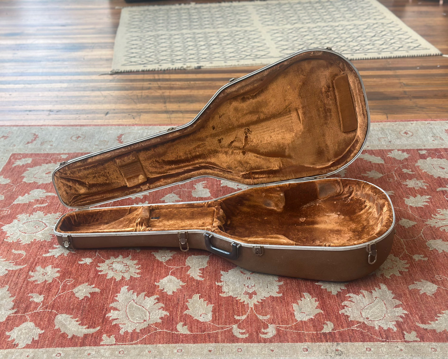Ovation 1612 Custom Balladeer w/ OHSC
