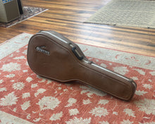 Load image into Gallery viewer, Ovation 1612 Custom Balladeer w/ OHSC
