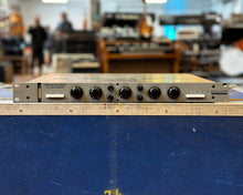 Load image into Gallery viewer, Overstayer Stereo Voltage Control Peak Limiter/Compressor
