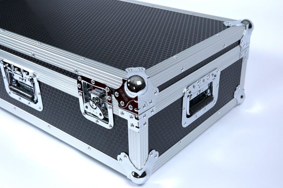 Pedaltrain Classic 3 Tour Case Wheeled Tour Case in Black Honeycomb Finish