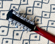 Load image into Gallery viewer, Pearl 12-String Hummingbird
