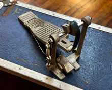 Load image into Gallery viewer, Pearl Kick Pedal

