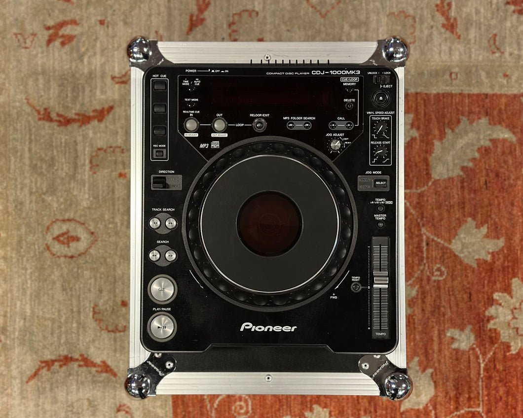 Pioneer CDJ-1000 MK3 w/ Pioneer RC1 Roadcase