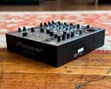 Load image into Gallery viewer, Pioneer DJM-700
