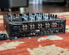 Load image into Gallery viewer, Pioneer DJM-700
