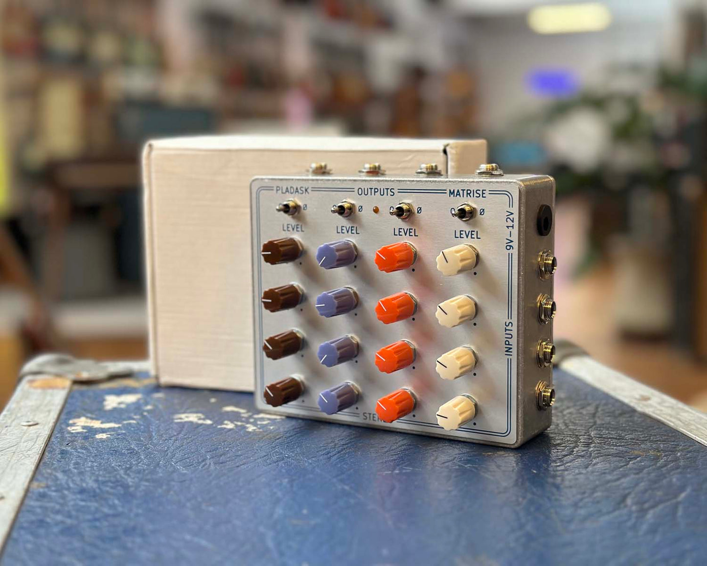 Pladask Elektrisk Stereo Matrise Active 4x4 Mixer