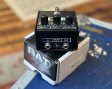 Load image into Gallery viewer, Pro Co RAT 2
