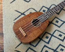 Load image into Gallery viewer, Pupukea Pineapple Concert Ukulele
