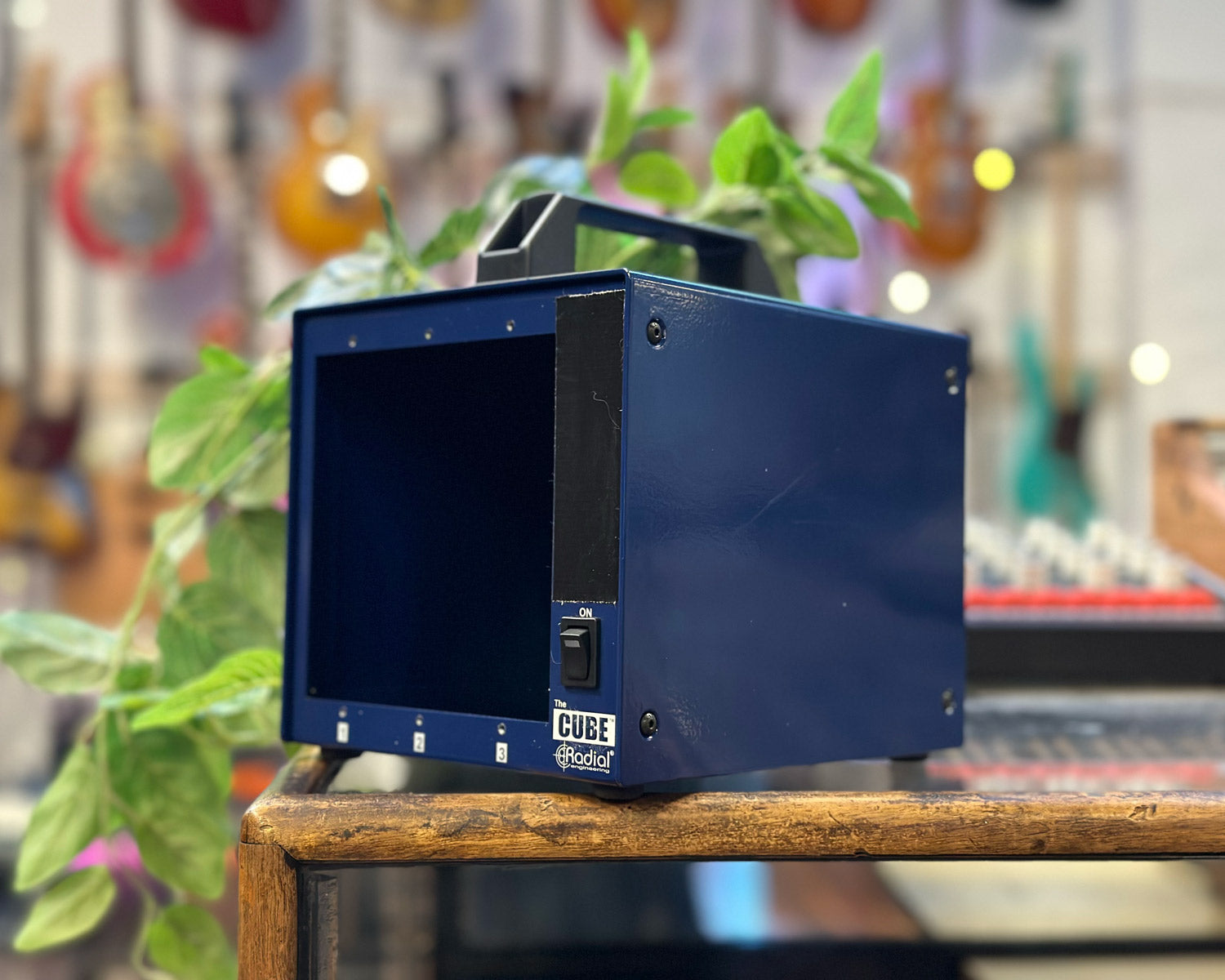 Radial Workhorse Cube 500 Series Enclosure – Found Sound