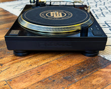 Load image into Gallery viewer, Reloop RP7000 MK2 - Gold Edition #1475 of 1500
