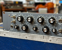 Load image into Gallery viewer, Retro Powerstrip
