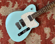 Load image into Gallery viewer, Reverend Crosscut W Electric Guitar - Sky Blue
