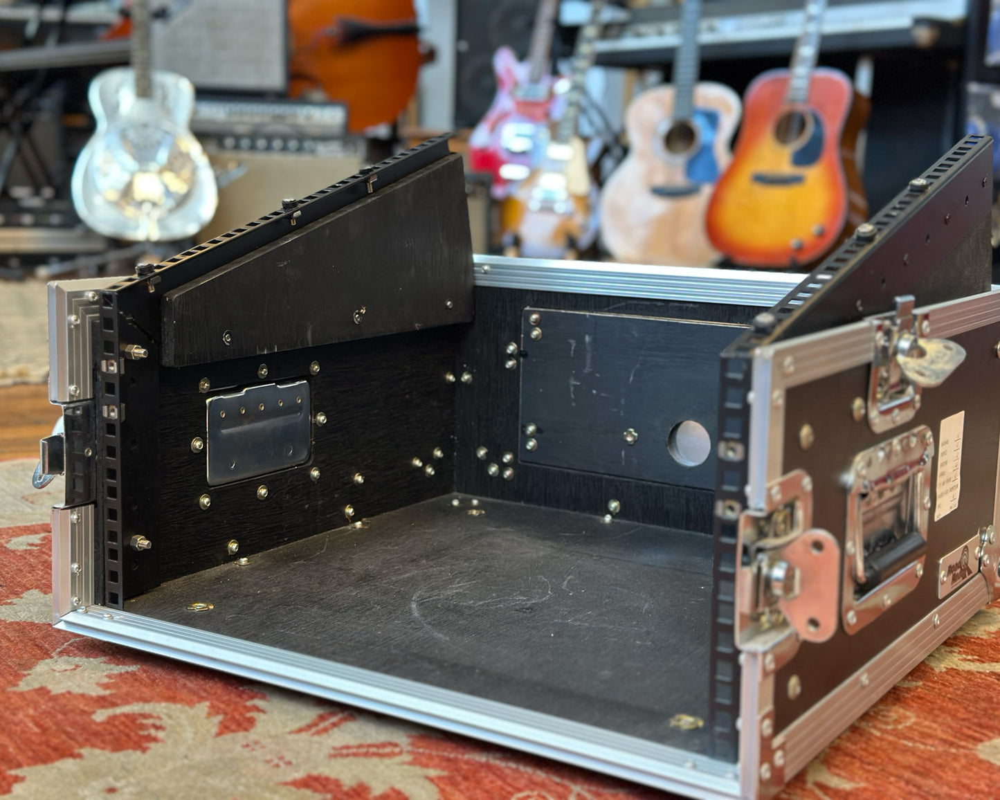 Road Ready Slant Rack Case