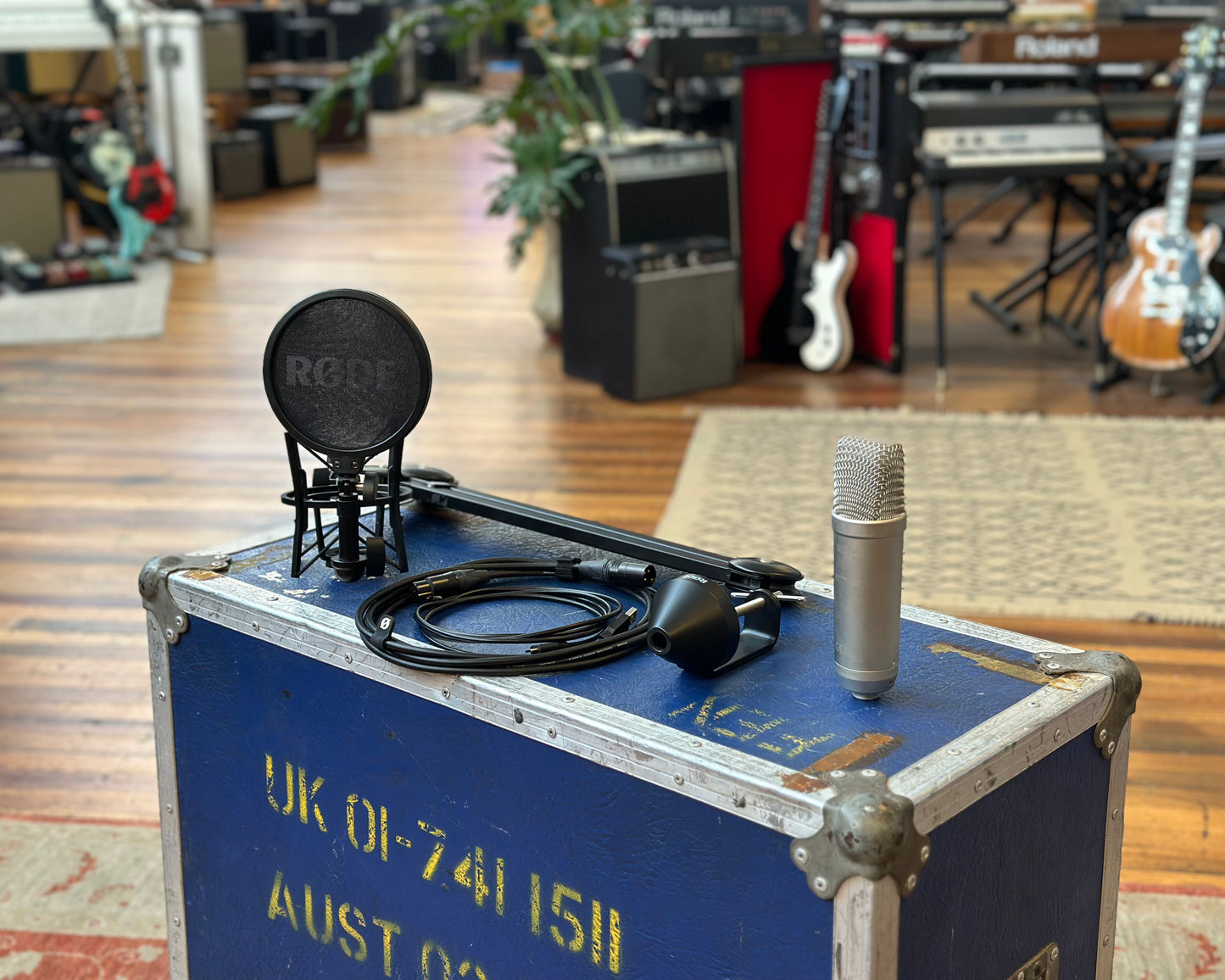 Rode NT1 5th Generation Studio Condenser Microphone