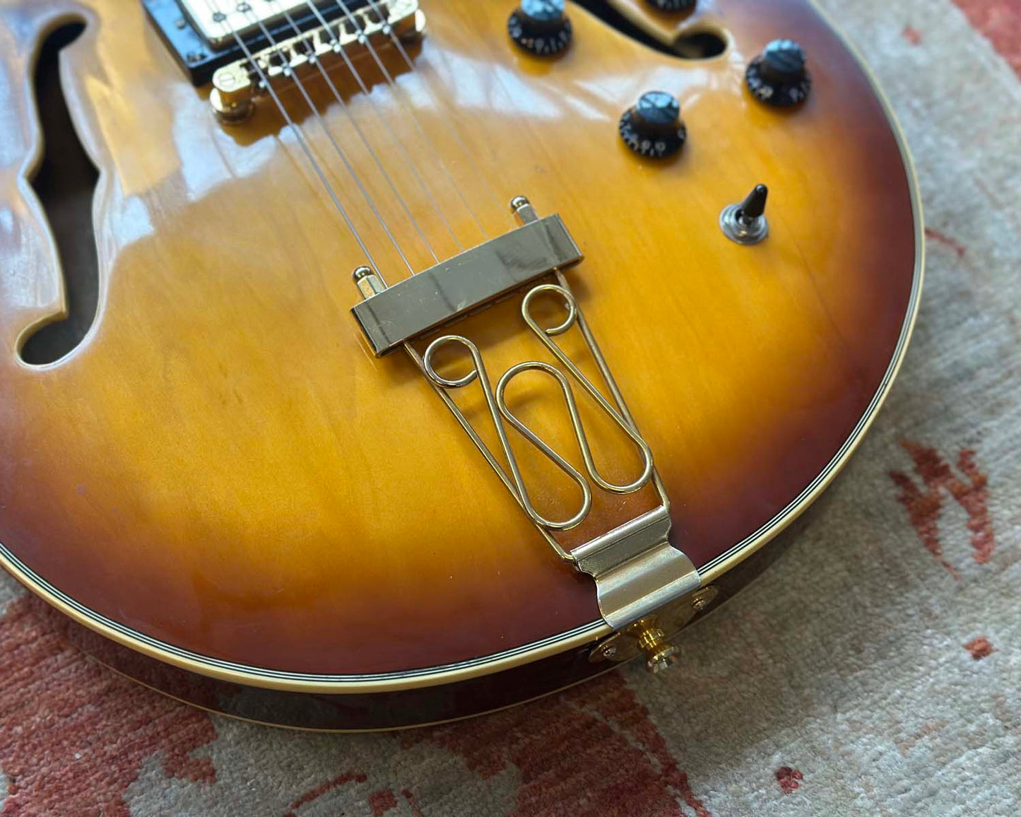 Rok Axe Semi Hollow - 137 Style