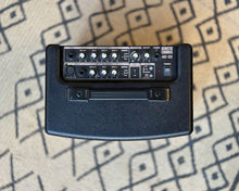 Load image into Gallery viewer, Roland AC-33 Acoustic Chorus Combo + Battery Pack
