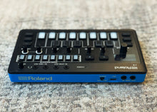 Load image into Gallery viewer, Roland J-6 AIRA Chord Synthesizer
