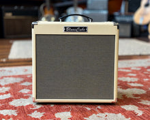 Load image into Gallery viewer, Roland Blues Cube Hot Guitar Amplifier
