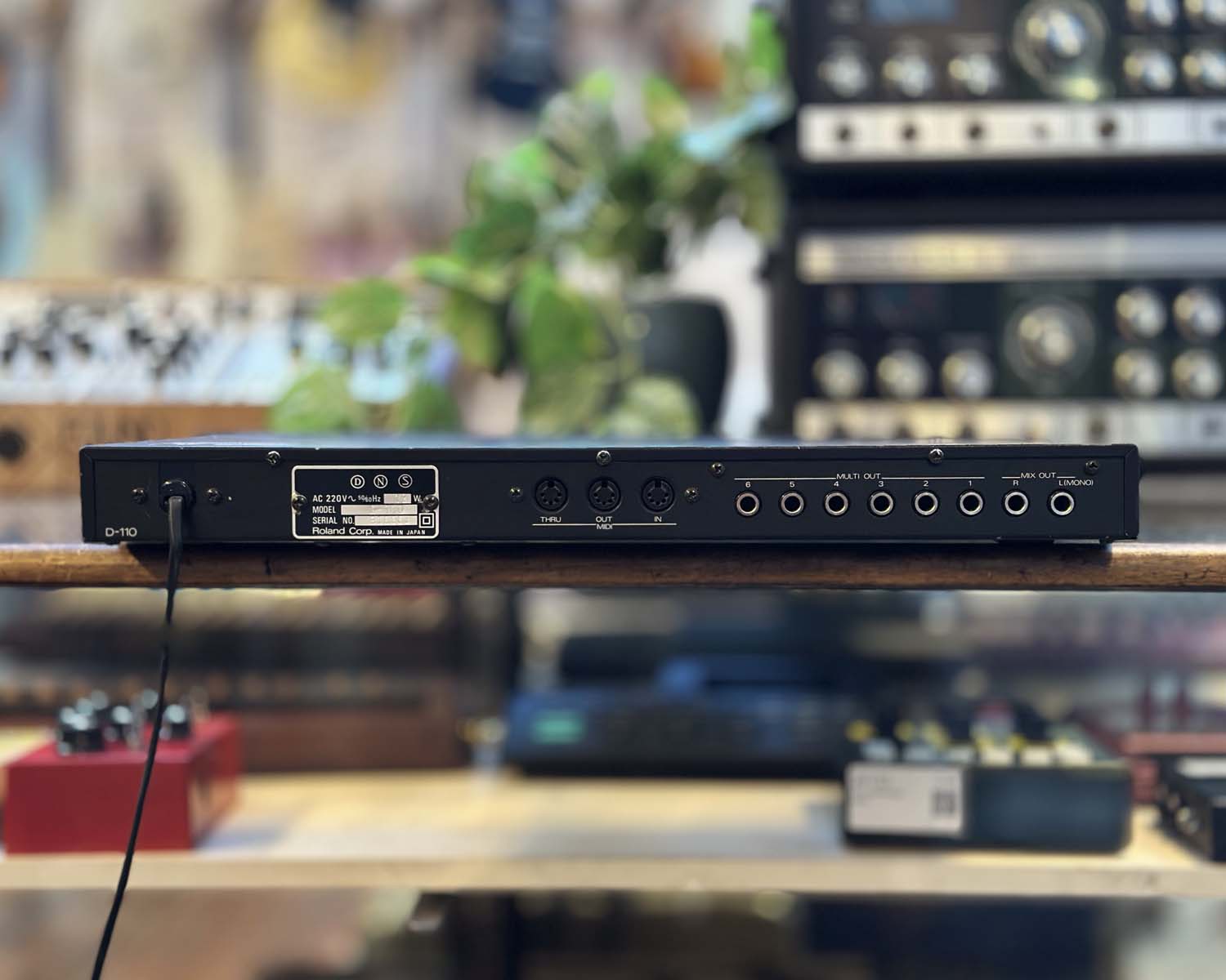 Roland D-110 マルチティンバー音源モジュール Roland D-110 Multi-Timbral Sound Module – Found Sound
