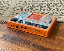 Load image into Gallery viewer, Roland D2 Groovebox

