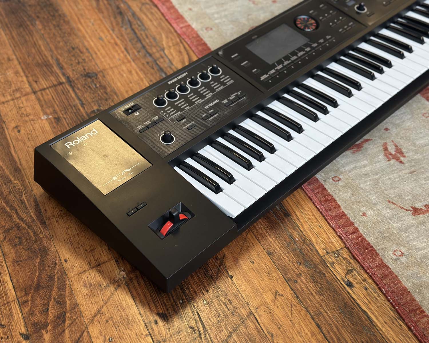 Roland FA-06 Music Workstation – Found Sound