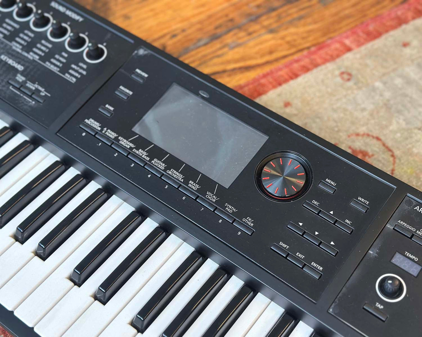 Roland FA-06 Music Workstation