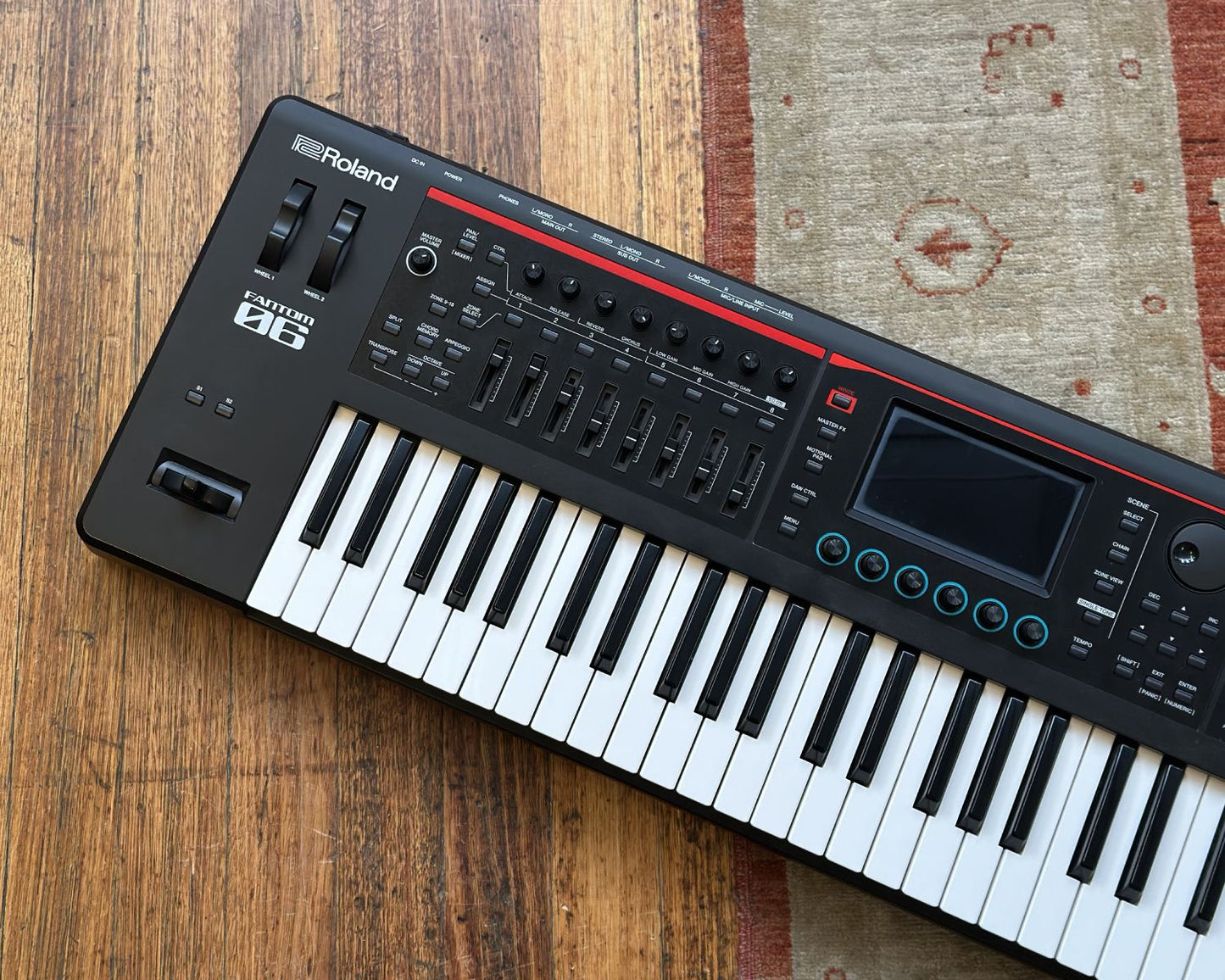 Roland FANTOM 06 61-Key Synthesizer Keyboard w/ Synth Action & Colour Touchscreen