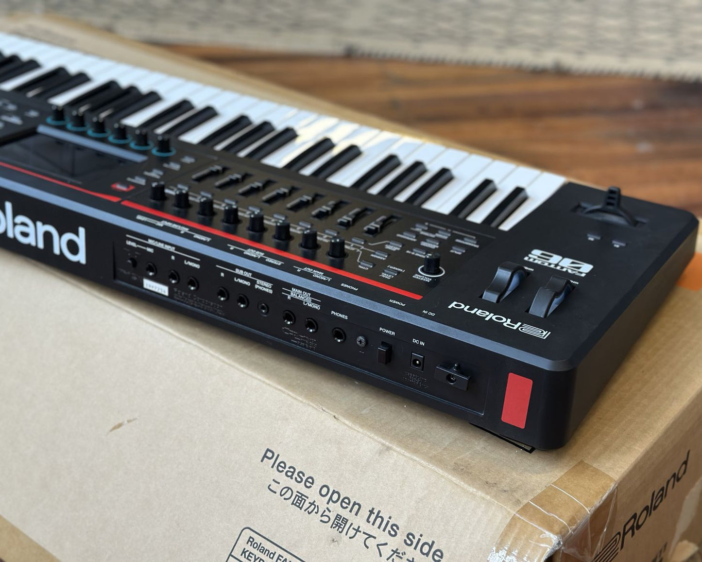 Roland FANTOM 06 61-Key Synthesizer Keyboard w/ Synth Action & Colour Touchscreen