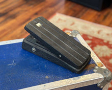 Load image into Gallery viewer, Roland FV-2 Volume Pedal
