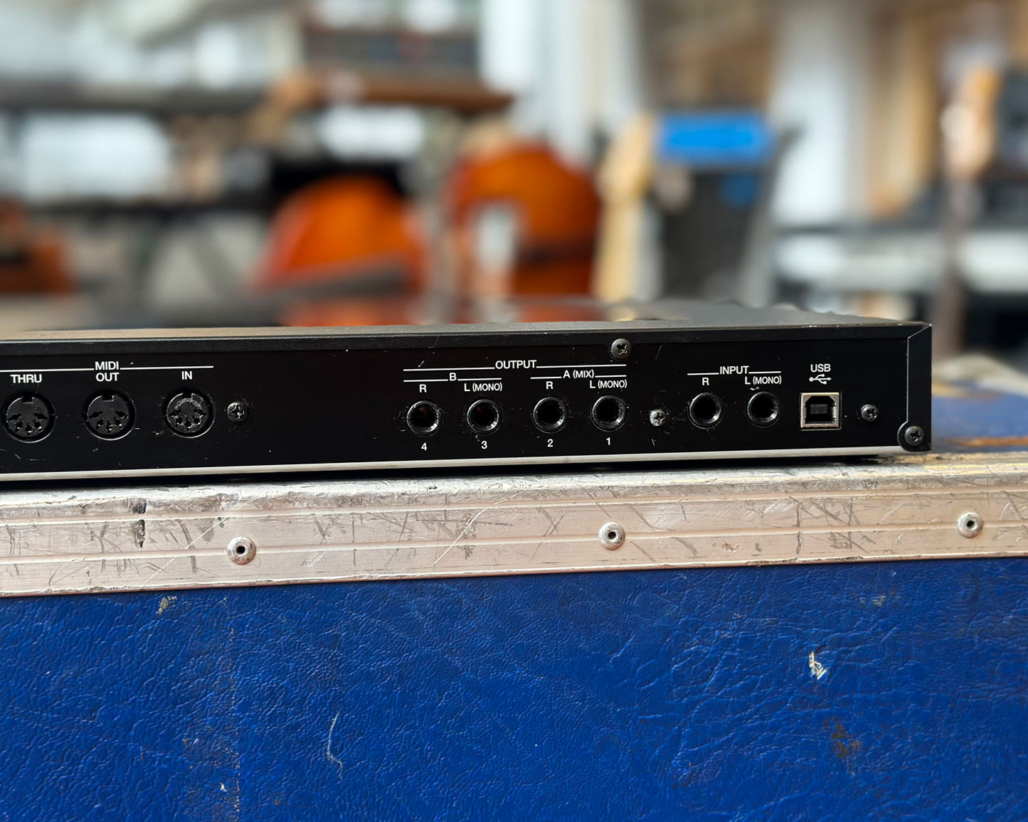 Roland Fantom XR Synthesizer / Sampler