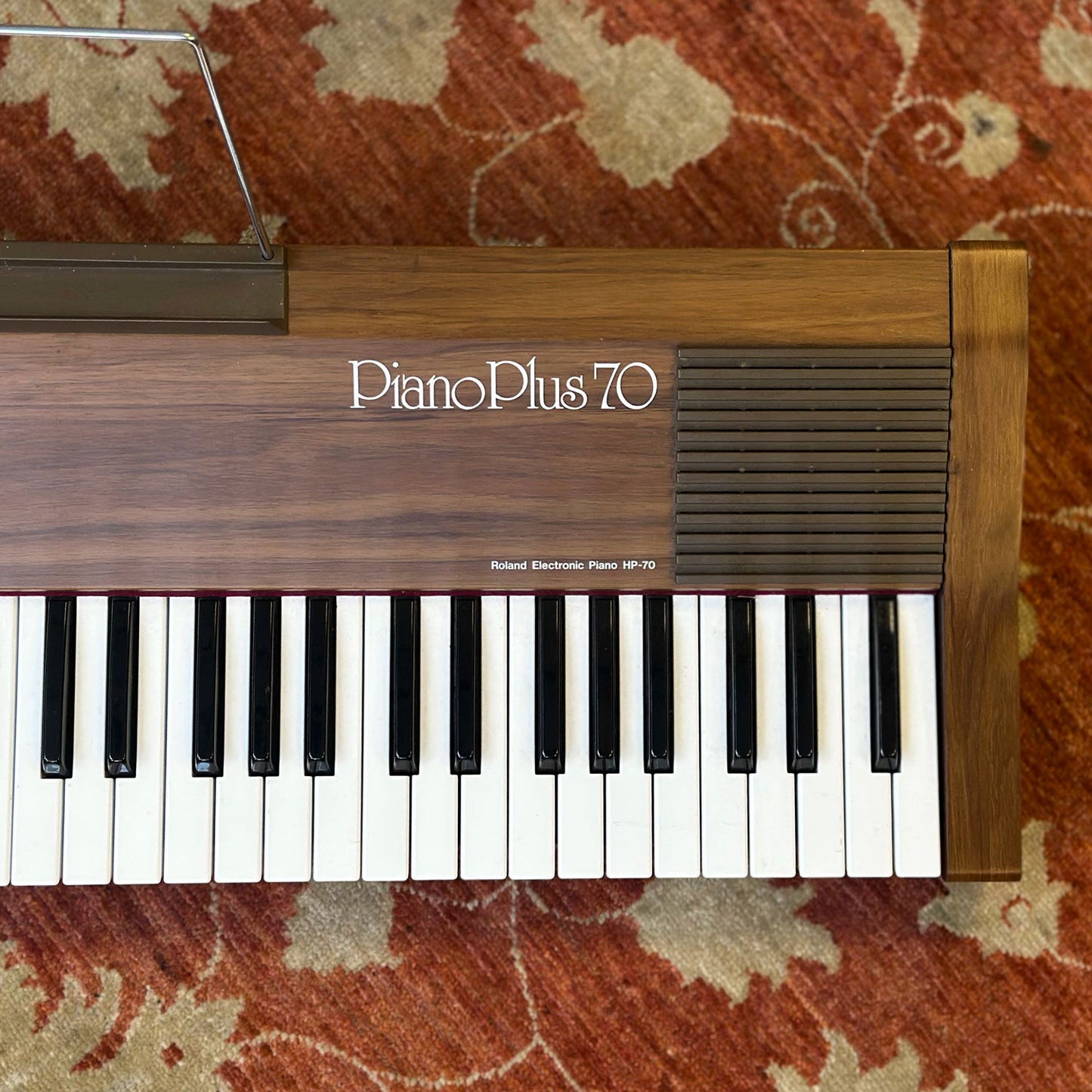 Roland HP-70 Piano Plus