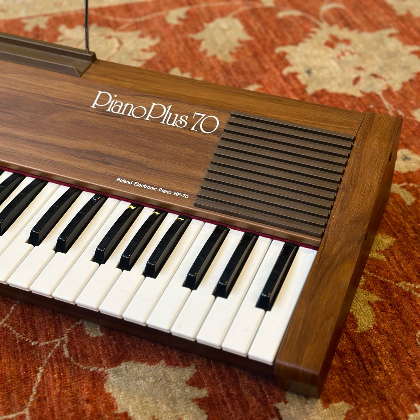 Roland HP-70 Piano Plus