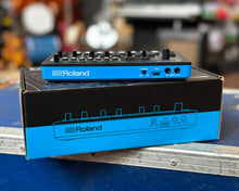 Load image into Gallery viewer, Roland J-6 AIRA Chord Synthesizer
