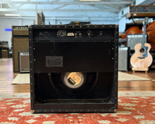 Load image into Gallery viewer, Roland JC-80 Jazz Chorus 60 Watt 1x15" Solid State Guitar Amplifier
